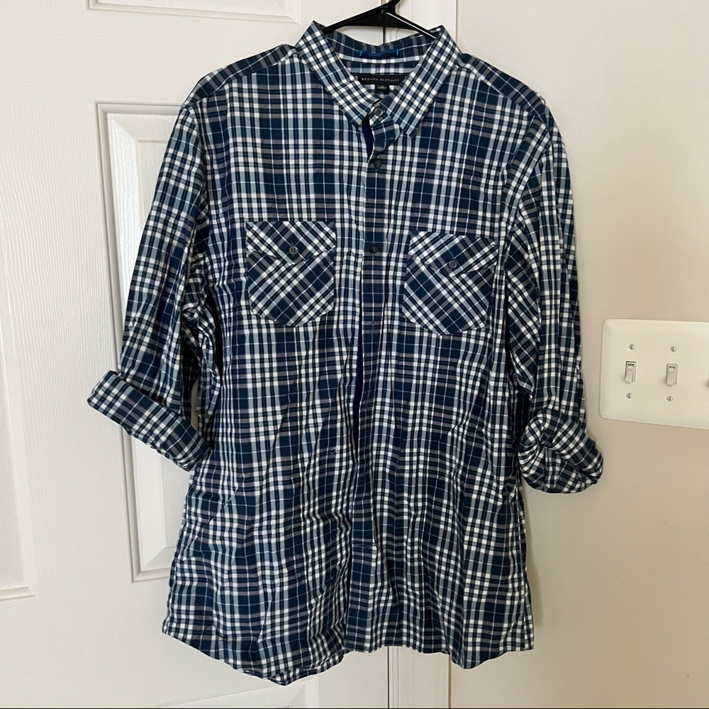 Lot of 4 Banana Republic Men’s button up shirts